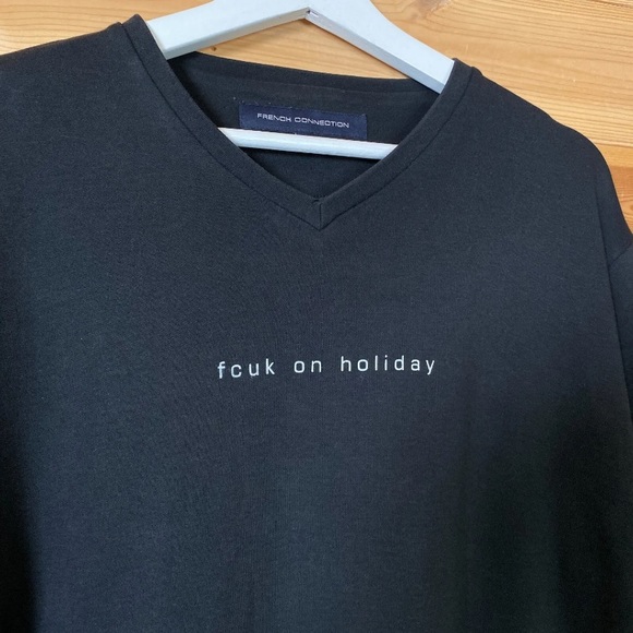 026 Vintage FCUK T Shirt 90s "FCUK Holiday" Grey Large - Picture 2 of 10